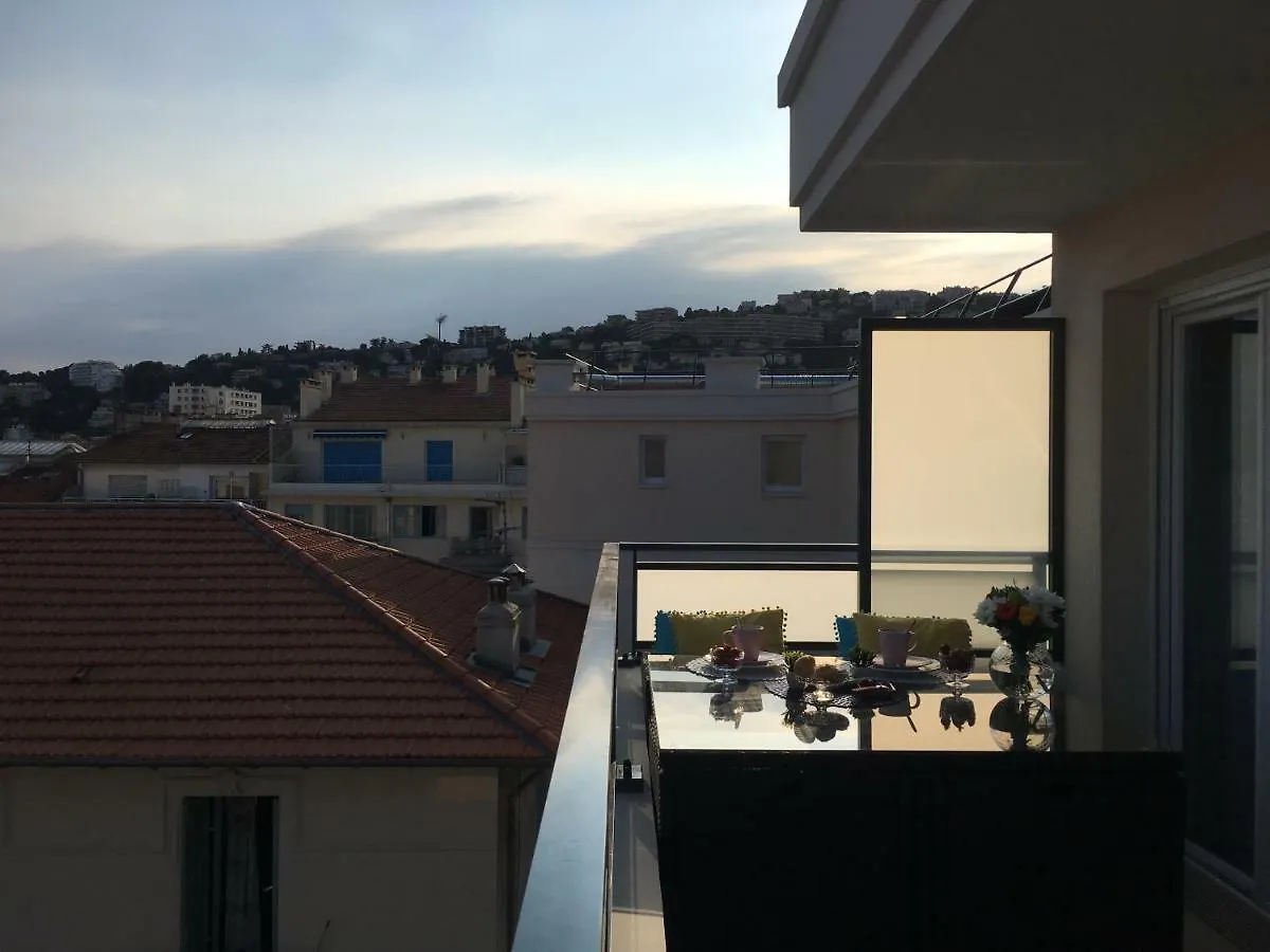 Appartement Riviera Terrasse Nice